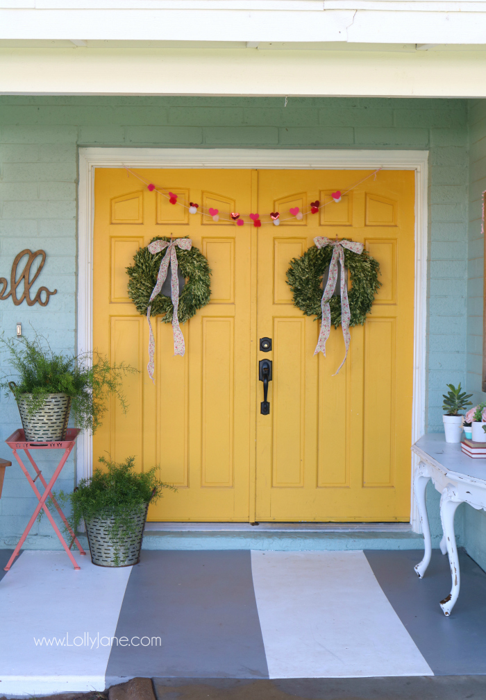 valentines-day-outdoor-decor
